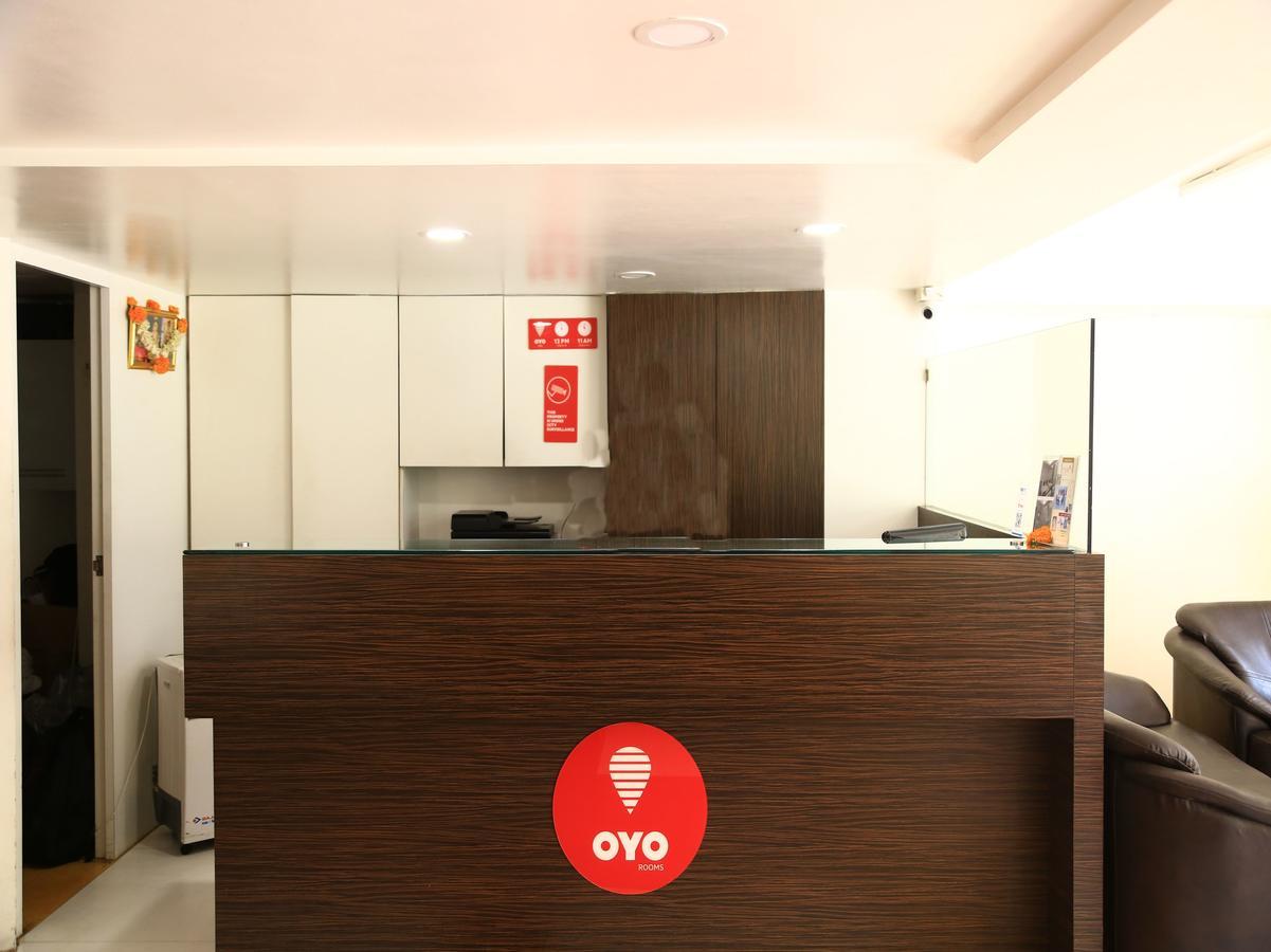 Отель Oyo 13771 Executive Residency Пуна Экстерьер фото